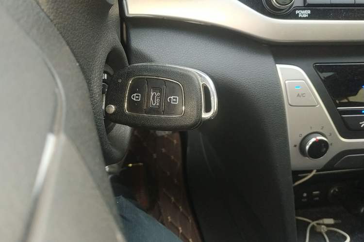 Used Hyundai Elantra (6th Generation / Lingdong) 2016 1.6L Automatic ZhiXuan – Elite Version Vehicle Key