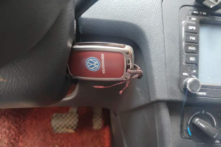 Used Volkswagen Santana 2015 1.6L Automatic Fashion Edition Vehicle Key