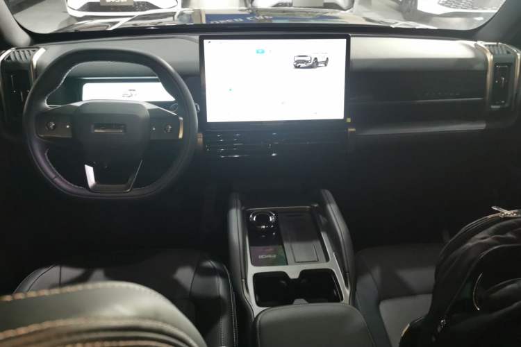 Used iCAR 03T 2024 501km Four-wheel Drive Long-Range Version