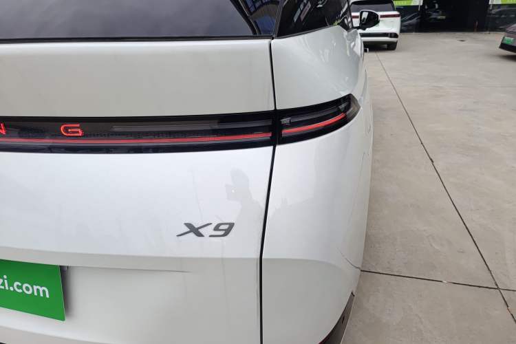 Used XPeng X9 2025 740 Ultra-Long Range Max