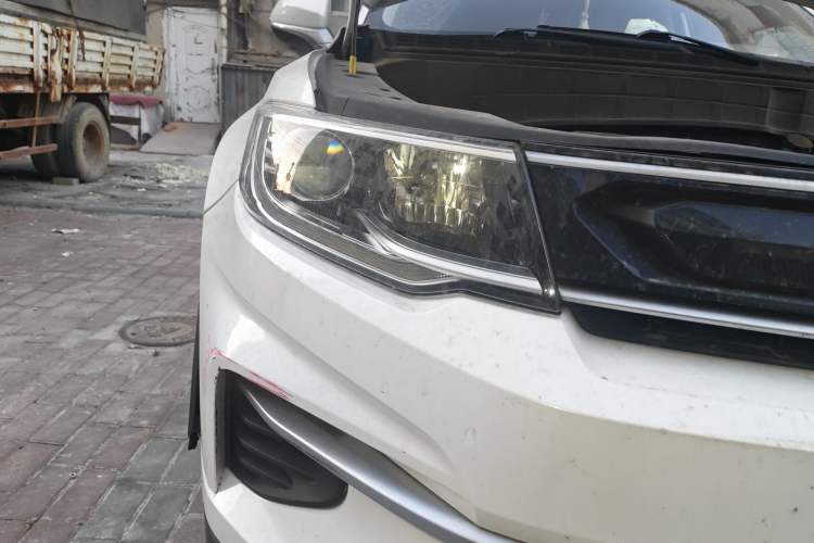 Used CHANGAN CS35PLUS 2019 1.6L Automatic Changlian Edition Right Front Headlight