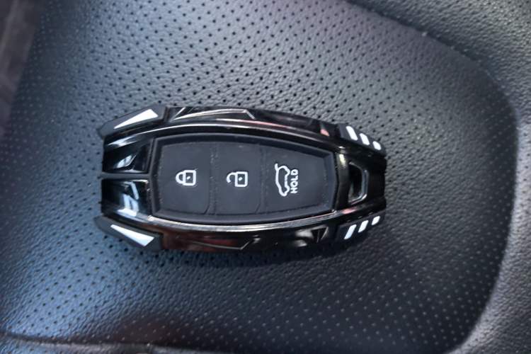 Used Hyundai Elantra 2021 1.5L CVT LUX Prestige Edition Vehicle Key