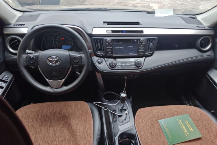 Used Toyota RAV4 2016 2.0L CVT Two-Wheel Drive Comfort Edition China V Standard
