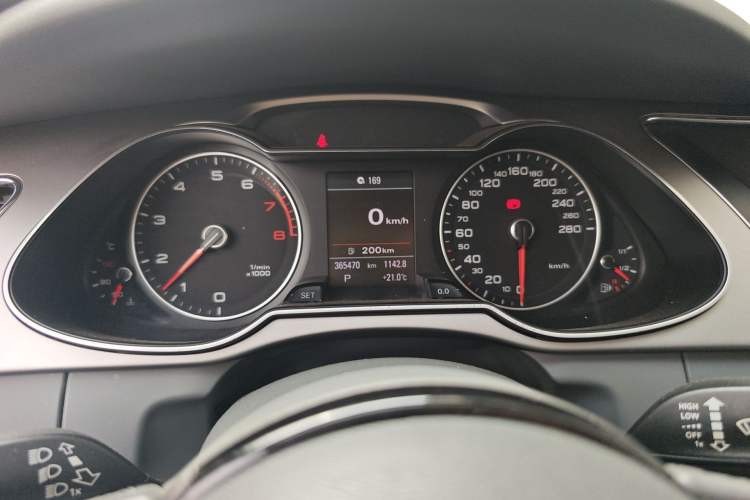 Used Audi A4L 2013 35 TFSI Automatic Technology Edition Instrument Cluster