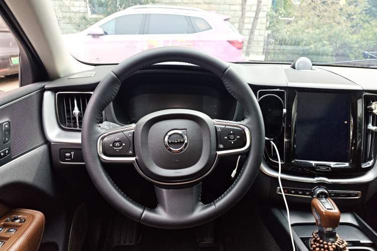 Used Volvo XC60 2020 T5 4x4 Zhiyi Luxury Edition