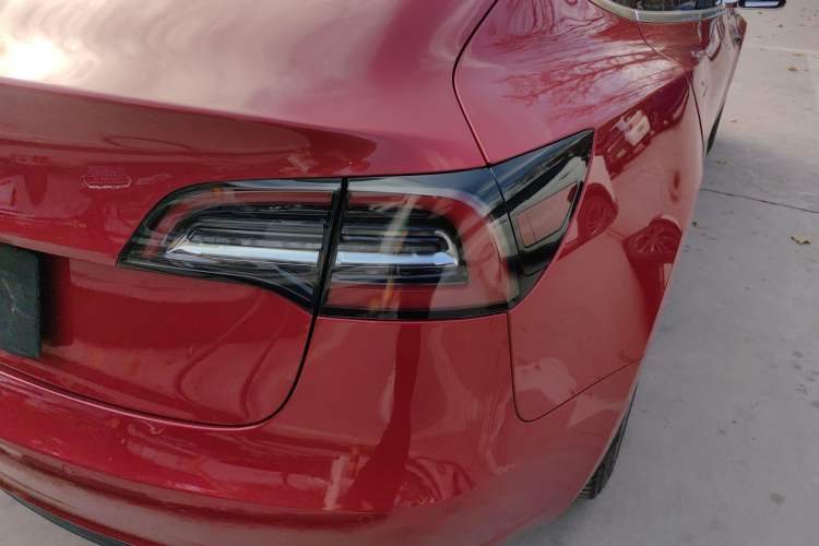 Used Tesla Model 3 2019 Standard Range Rear-Wheel Drive Upgraded Version (60 kWh)
