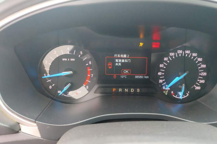 Used Ford Mondeo 2013 1.5L GTDi180 Fashion Edition Odometer Close Up