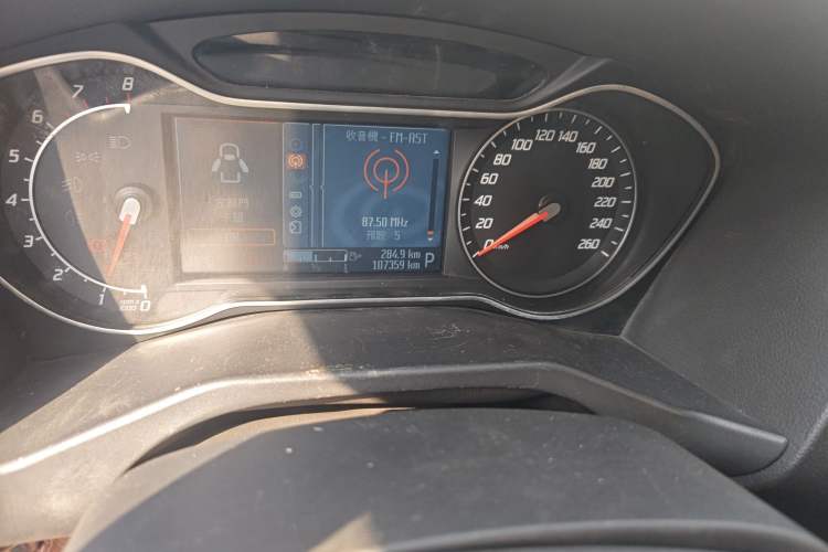 Used Ford Mondeo 2011 2.3L Luxury Model