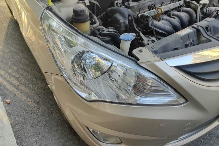 Used Hyundai Verna (older generation) 2010 Sedan 1.4L Manual Comfort GS
