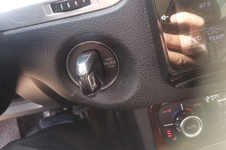 Used Volkswagen Touareg 2011 3.0 TSI Standard Version