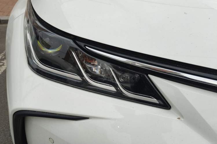 Used Toyota Corolla 2021 Dual-Motor 1.8L E-CVT Elite Edition
