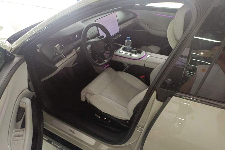 Used Xiaomi Auto SU7 2024 Rear-Drive Long-Range Intelligent Driving Version
