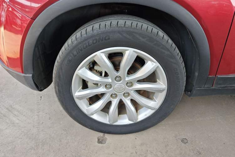 Used Bestune X40 2017 1.6L manual Comfort trim level