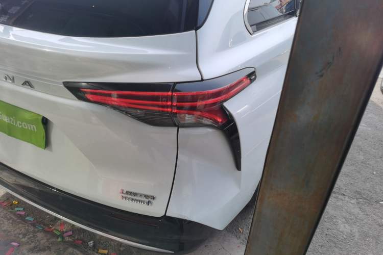 Used Toyota Sienna 2021 2.5L Hybrid Premium Edition
