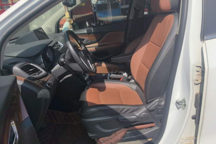 Used Buick Encore 2013 1.4T Automatic All-Wheel Drive Flagship Edition Left Front Seat