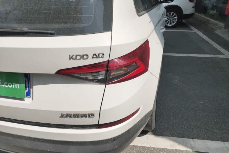 Used Skoda Kodiaq 2018 Facelifted TSI330 5-Seater Two-Wheel-Drive Luxury Enjoyment Edition Right Rear Taillight