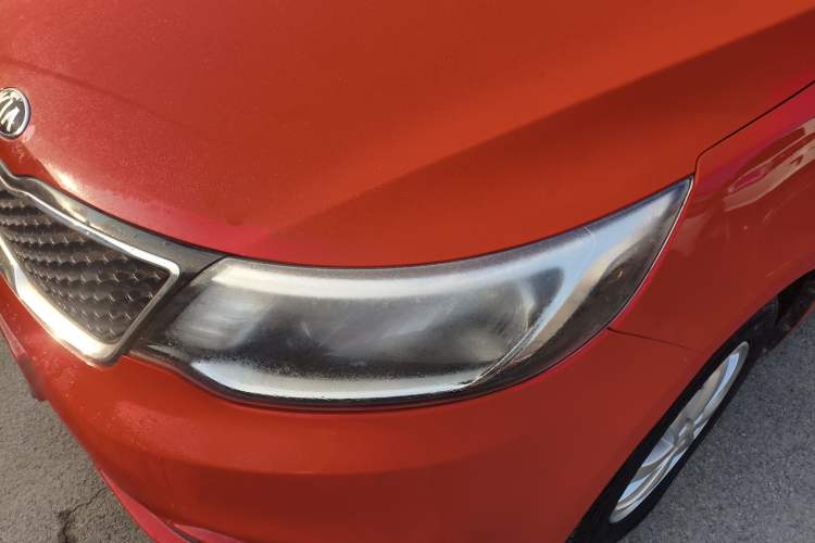 Used Kia K2 2015 Sedan 1.4L MT GLS