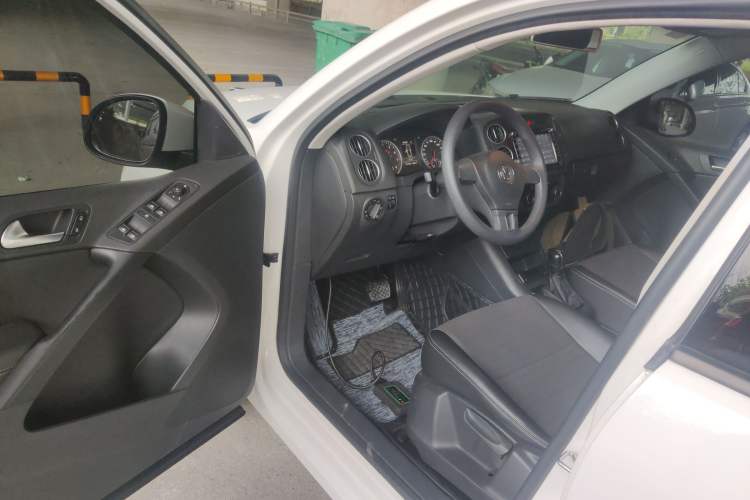 Used Volkswagen Tiguan 2016 300TSI Automatic Two-Wheel Drive Trend Edition