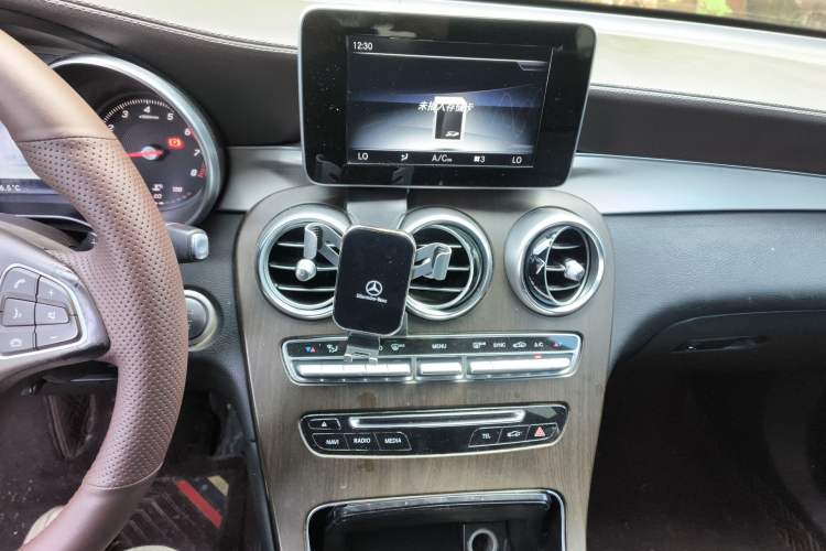 Used Mercedes-Benz GLC 2016 GLC 200 4MATIC Audio And AC Panel