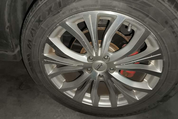 Used Land X7 2015 2.0T Panoramic Flagship Edition Right Front Wheel Hub