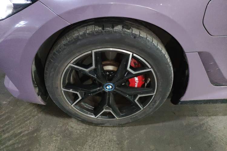 Used BMW i3 2023 eDrive 40 L Midnight Edition Exterior 4