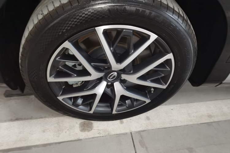 Used GAC Trumpchi ES9 2024 PHEV with 143 km Max