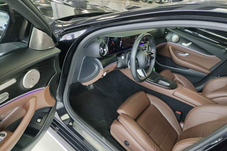 Used Mercedes-Benz E-Class 2023 Restyled E 260 L Sport Edition Driver Seat