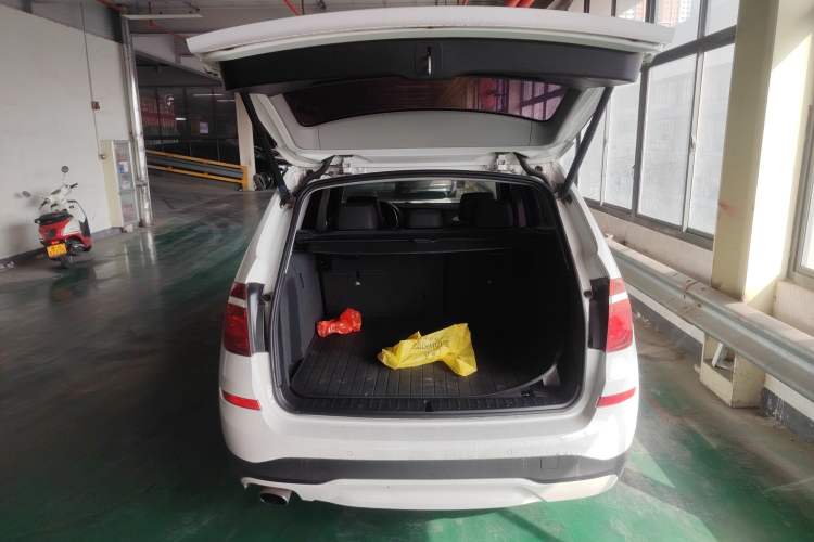 Used BMW X3 2014 xDrive20i Leading Model