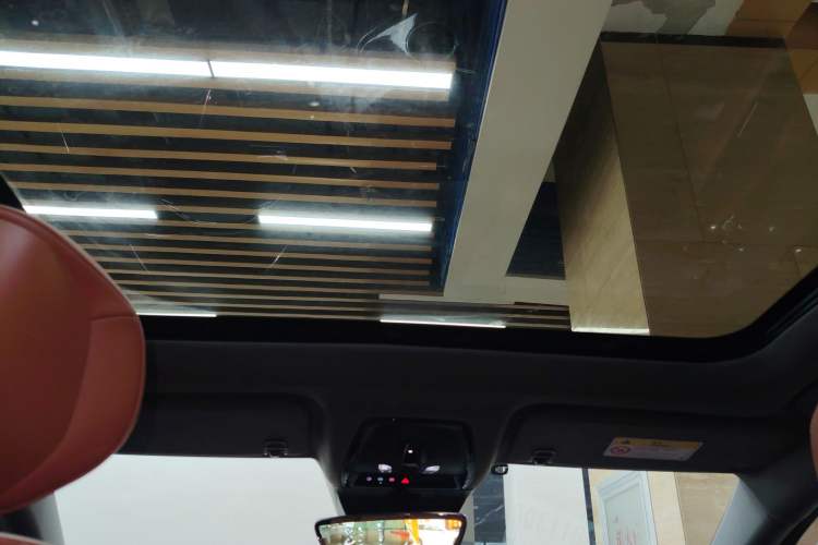 Used Cadillac OPTIQ 2024 Four-Wheel Drive Long-Range Version
