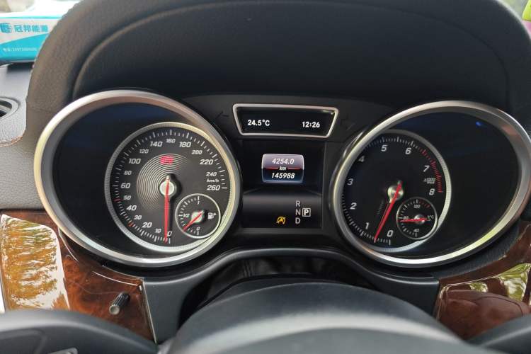 Used Mercedes-Benz GLS-Class  Odometer Close Up