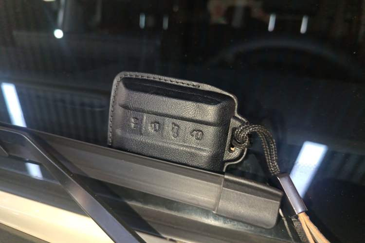 Used Tank 300 2025 2.0T Conqueror
