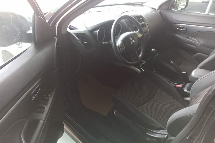 Used Mitsubishi ASX 2013 2.0L Manual Two-Wheel Drive Comfort Edition