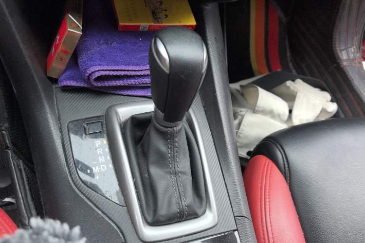 Used Mazda 3 Axela 2017 Sedan 1.5L Automatic Comfort Model Emission Standard China V Gear Lever