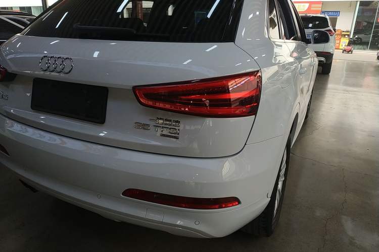 Used Audi Q3 2015 35 TFSI quattro Technology Edition Exterior 3