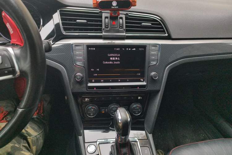 Used Volkswagen Lamando 2017 2.0T GTS Audio And AC Panel