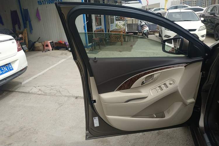 Used Buick LaCrosse 2013 2.4L SIDI Leading Comfort Version