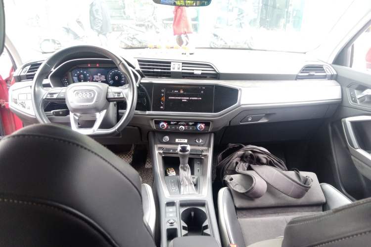 Used Audi Q3 2019 35 TFSI Fashion Dynamic Model
