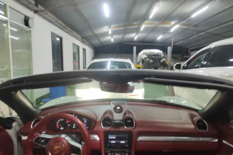 Used Porsche 718 2022 Boxster 2.0T Headliner