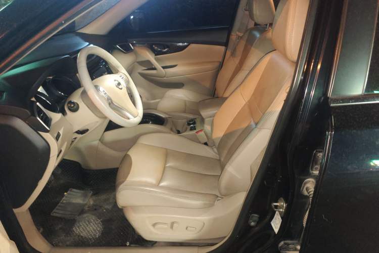 Used Nissan X-Trail 2014 2.5L CVT Ultimate Edition 4WD
