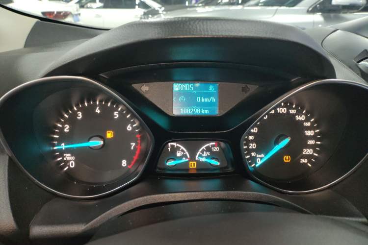 Used Ford Kuga 2018 EcoBoost 180 Two-Wheel-Drive Platinum Edition
