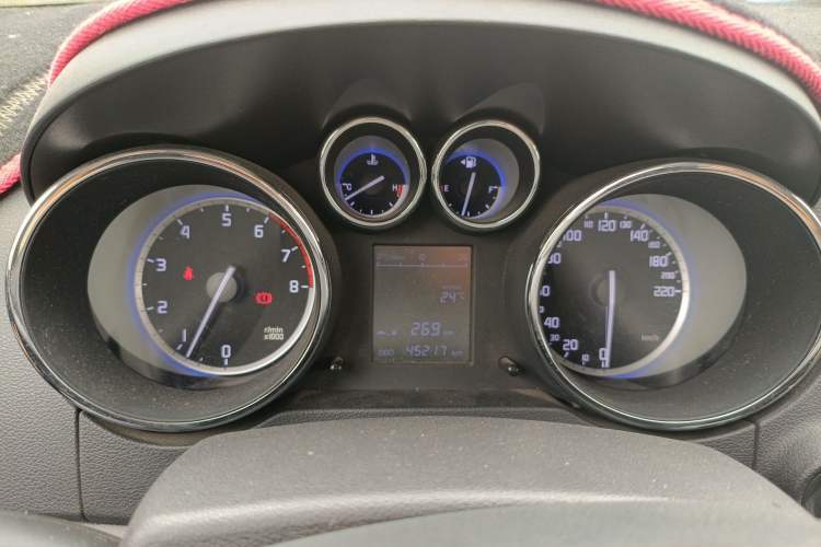 Used CHANGAN CS35 2016 1.6L Manual Luxury Model China IV Standard Instrument Cluster