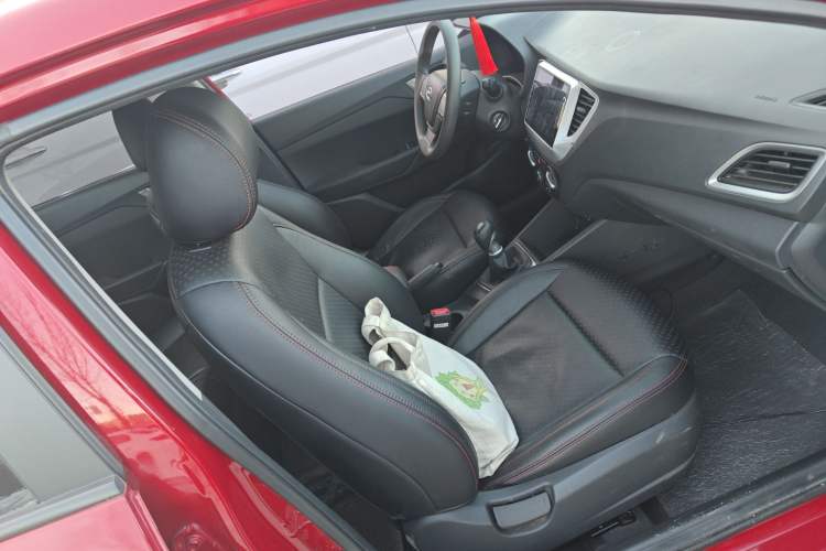 Used Hyundai Verna (new generation) 2016 1.4L Manual Cool Edition GLS