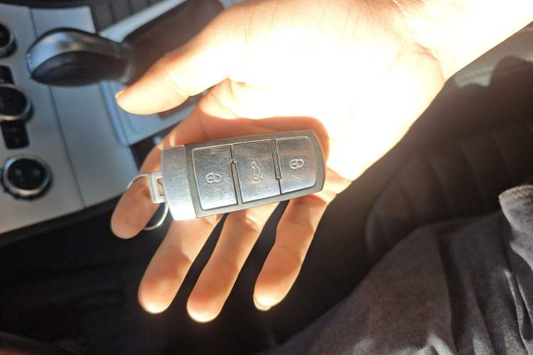 Used Volkswagen Magotan 2012 Revised 1.8TSI Luxury Version Vehicle Key