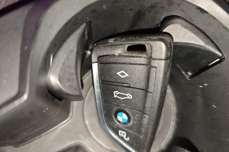 Used BMW 3 Series 2022 Updated 325Li M Sport Package Vehicle Key