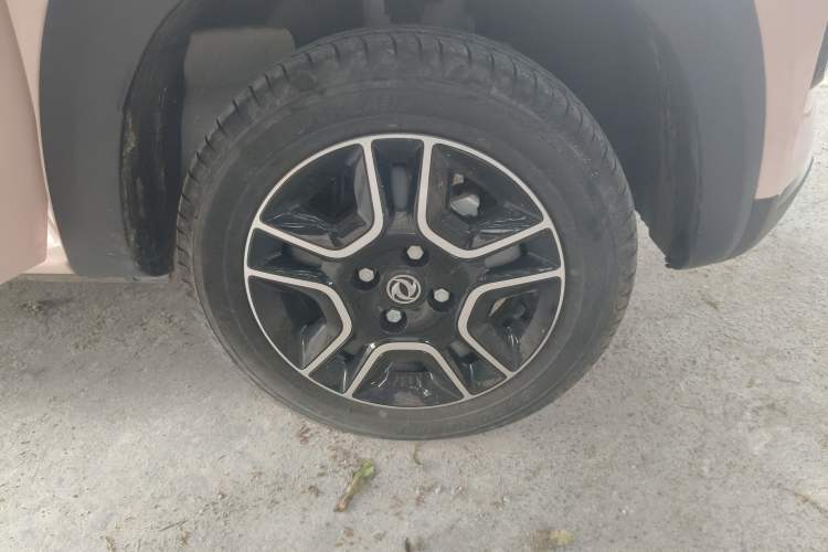 Used Dongfeng NAMMI BOX 2022 Chasing Wind Edition 351KM Standard Model
