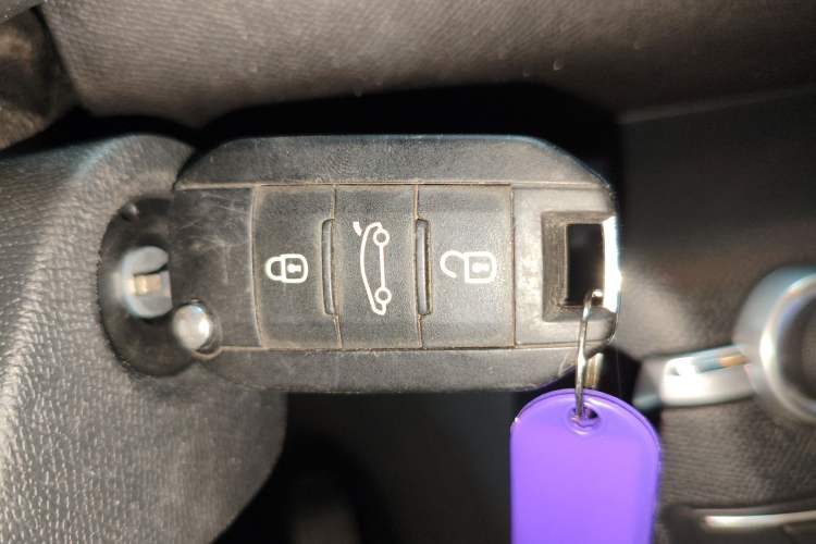 Used Peugeot 308S 2015 1.2T Automatic Jingchi Edition Interior 1