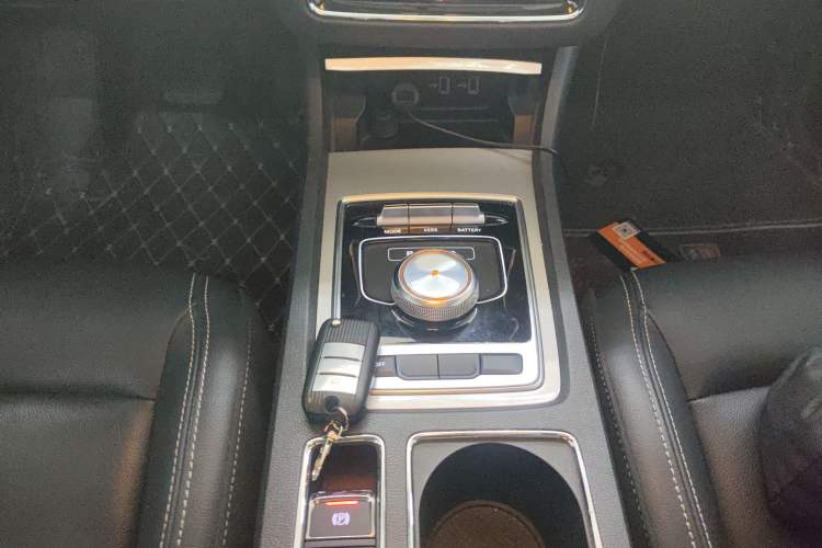 Used Roewe i6 New Energy 2017 45T Hybrid Connect & Smart Enjoyment Edition Gear Lever