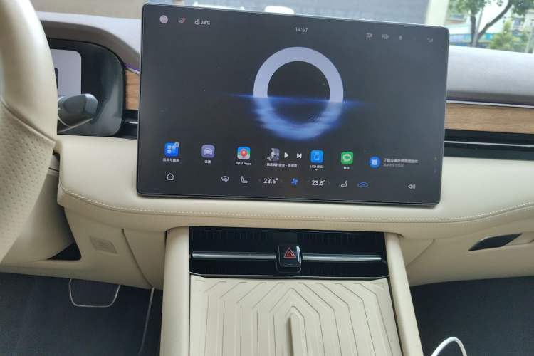 Used Hima AITO M7 2024 1.5T Rear-Drive Plus Version 5 Seats Audio And AC Panel