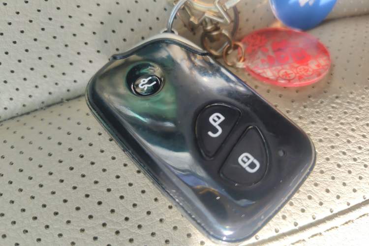 Used BYD S6 2012 2.0L Manual Luxury Version