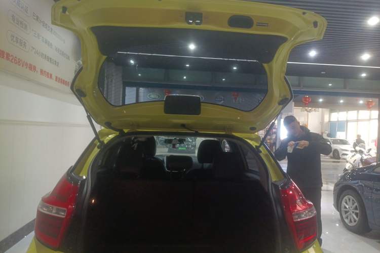 Used Toyota YARiS L Zhi Xuan 2020 1.5L CVT Leading Edition
